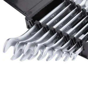 Jeu de clés DELI avec finition chromée mate