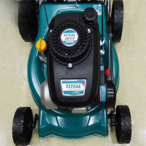 Moteur 4 temps de la tondeuse à gazon TOTAL